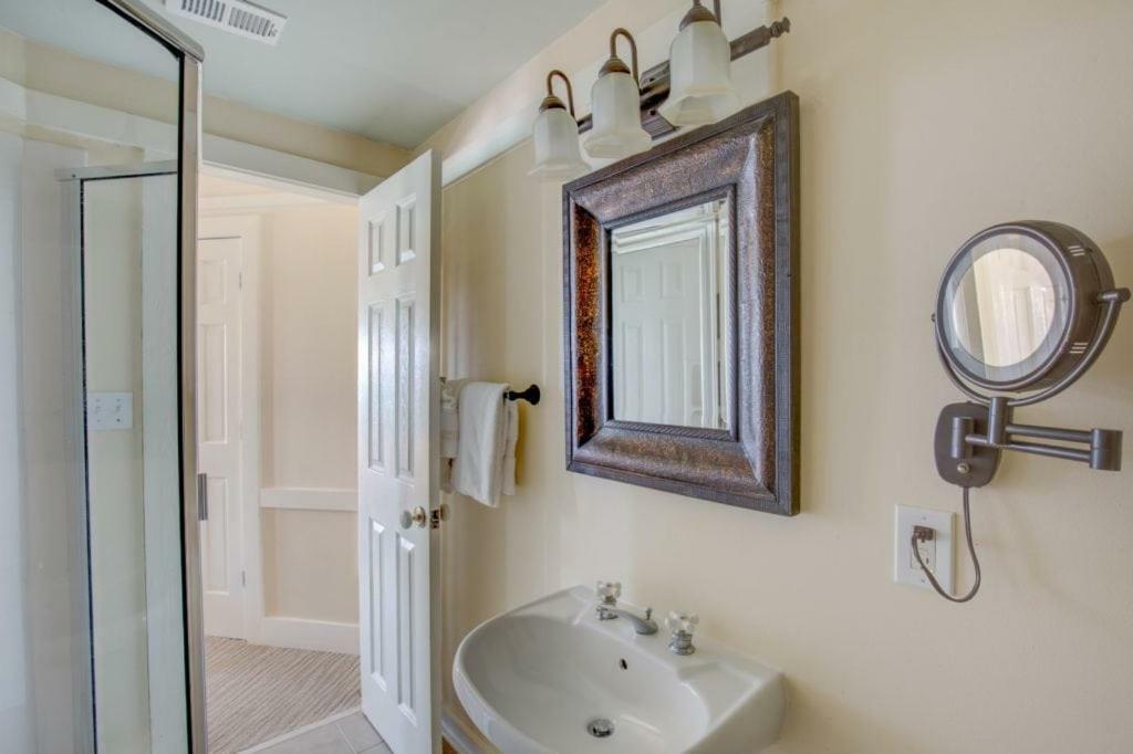 Henderson Park Inn Ντέστιν Εξωτερικό φωτογραφία